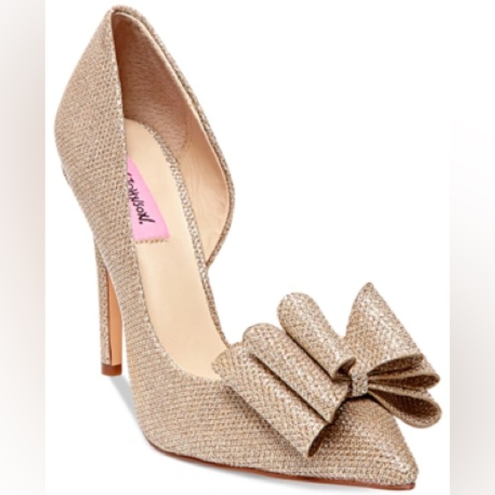 BETSEY JOHNSON
Women's Prince D'orsay Evening Pumps 9